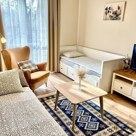 Apartament Akacja Centrum 제수프 외부 사진