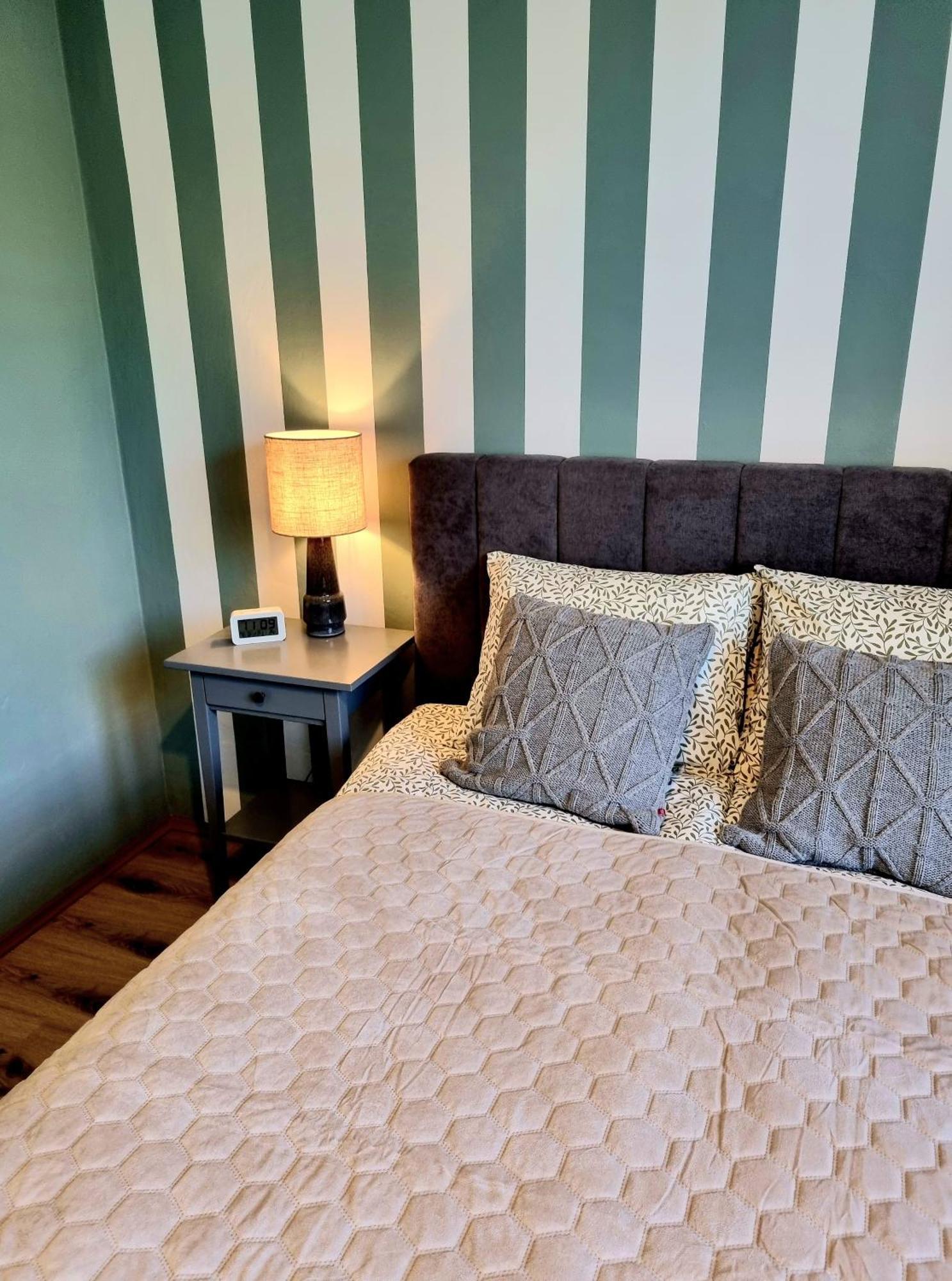 Apartament Akacja Centrum 제수프 외부 사진